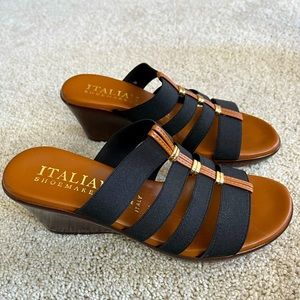 Italian Shoemakers wedged sandal, new, size 8 fits like 7.5